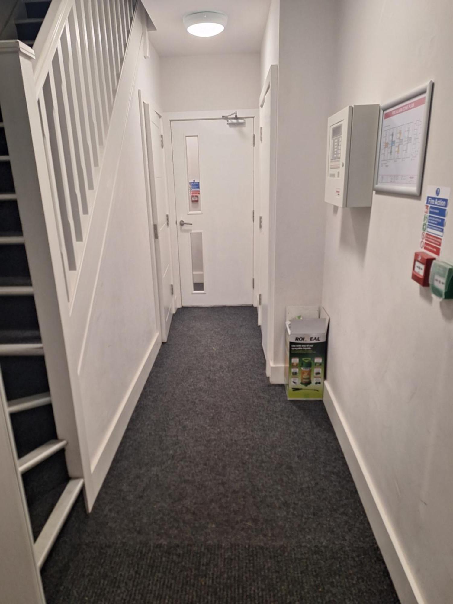 Budget Single Room Only For One Adult - Shared Flat Northolt  Buitenkant foto