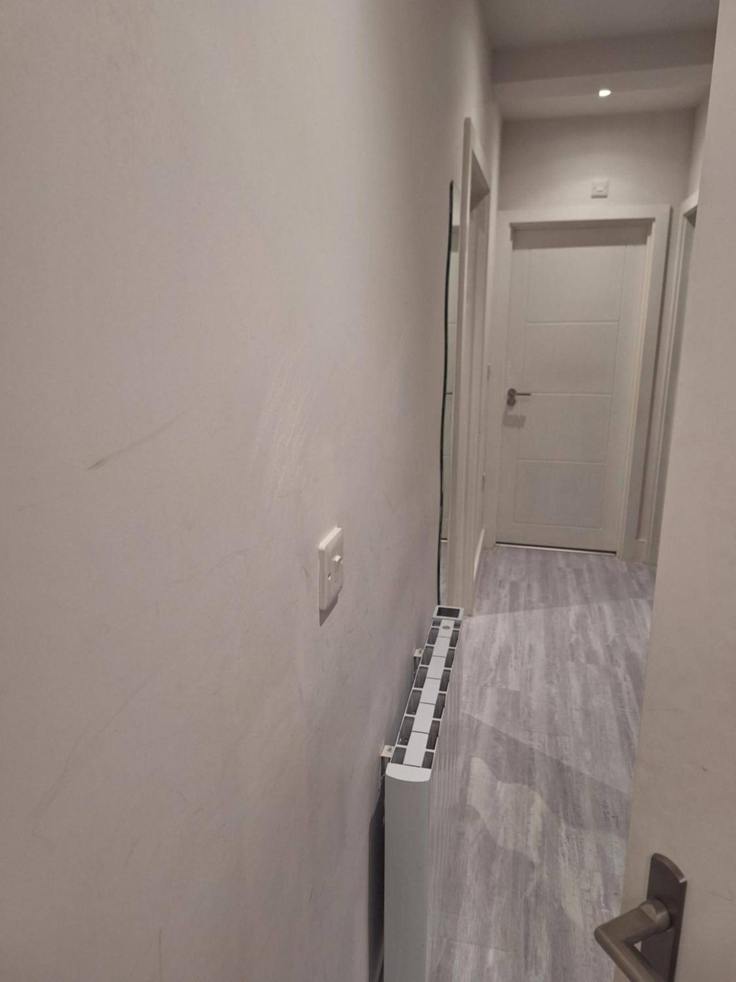 Budget Single Room Only For One Adult - Shared Flat Northolt  Buitenkant foto